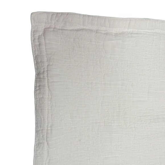 Eileen Fisher Matelassé Pillow Sham White Organic Cotton 1 One Standard Size - Picture 12 of 16